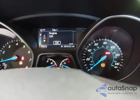 2014 Ford Focus Titanium z USA, uszkodzony, nr VIN 1FADP3J22EL308703